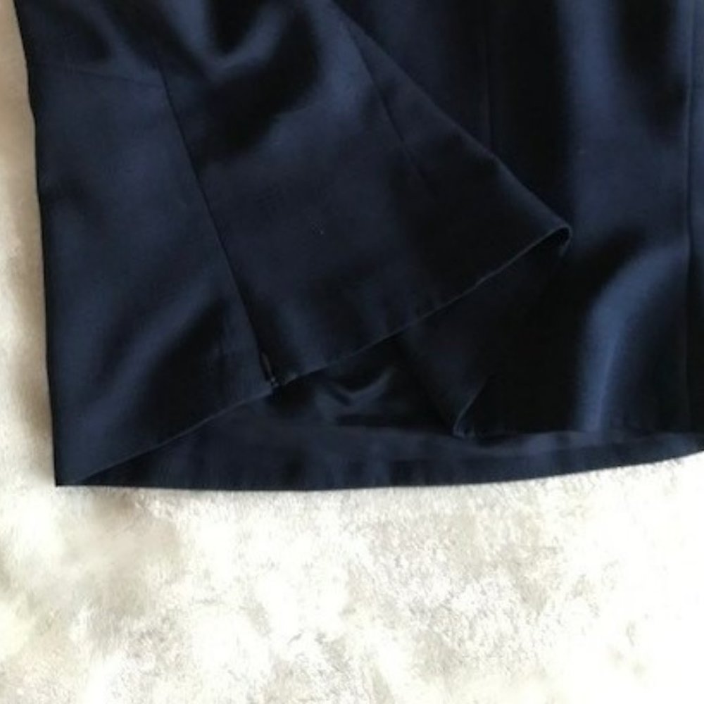 Host Pick - Amanda Smith Ladies Navy Blue 3-piece suit with skirt - Picture 6 of 9